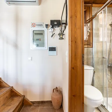 Traditional Thea Rhodes * Vati