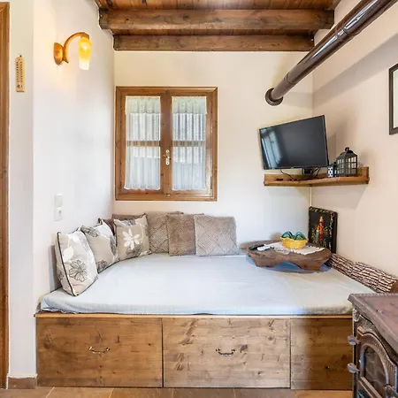 Traditional Thea Rhodes Appartement *