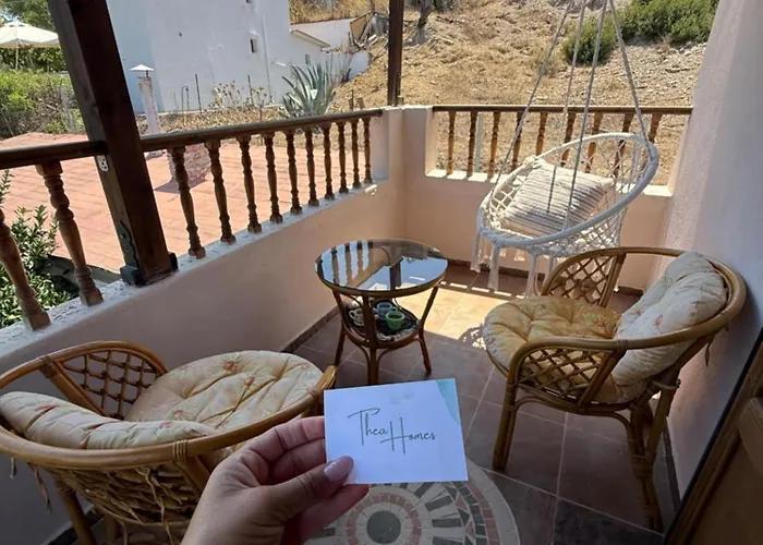 Traditional Thea Rhodes * Vati