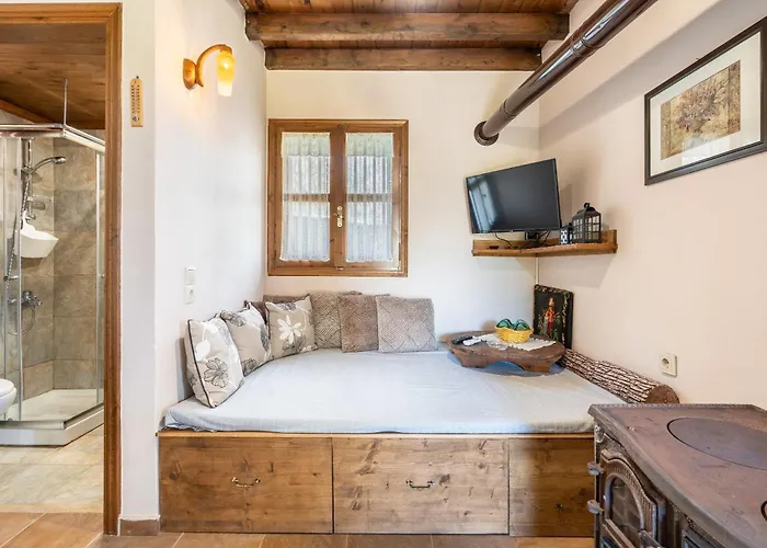 Traditional Thea Rhodes アパート