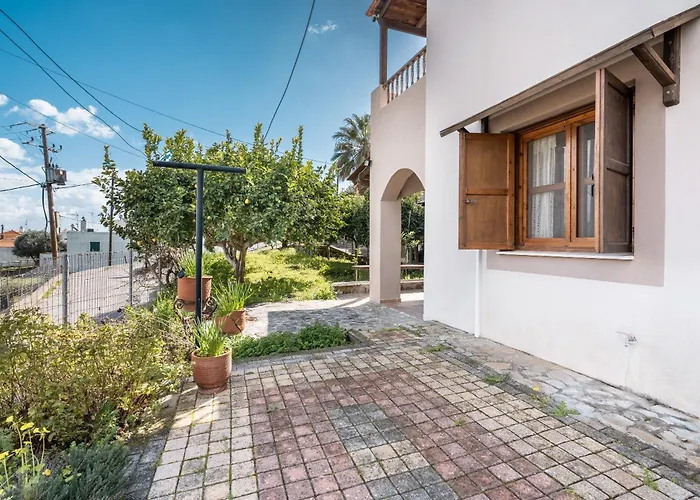 Traditional Thea Rhodes Vati