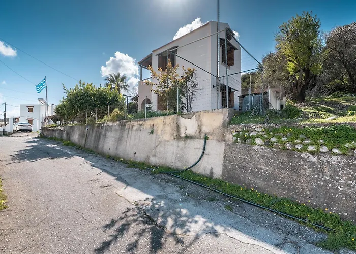 Traditional Thea Rhodes